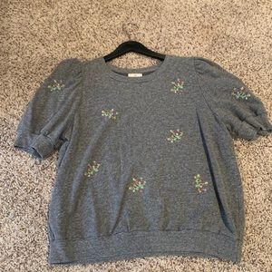 T.La short sleeve sweater